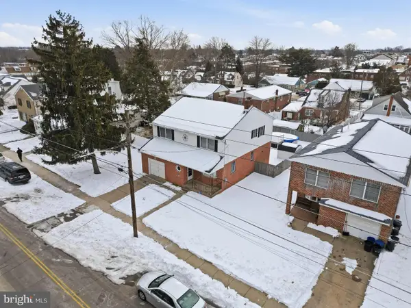 708 Hoffnagle St, PHILADELPHIA, PA 19111