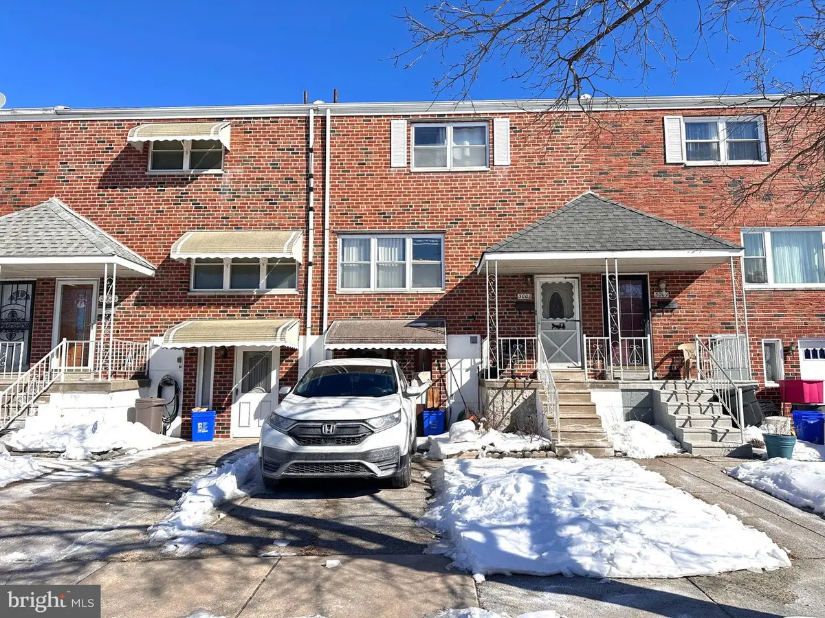 3007 S 72nd St, Philadelphia, PA 19153 - Image #1