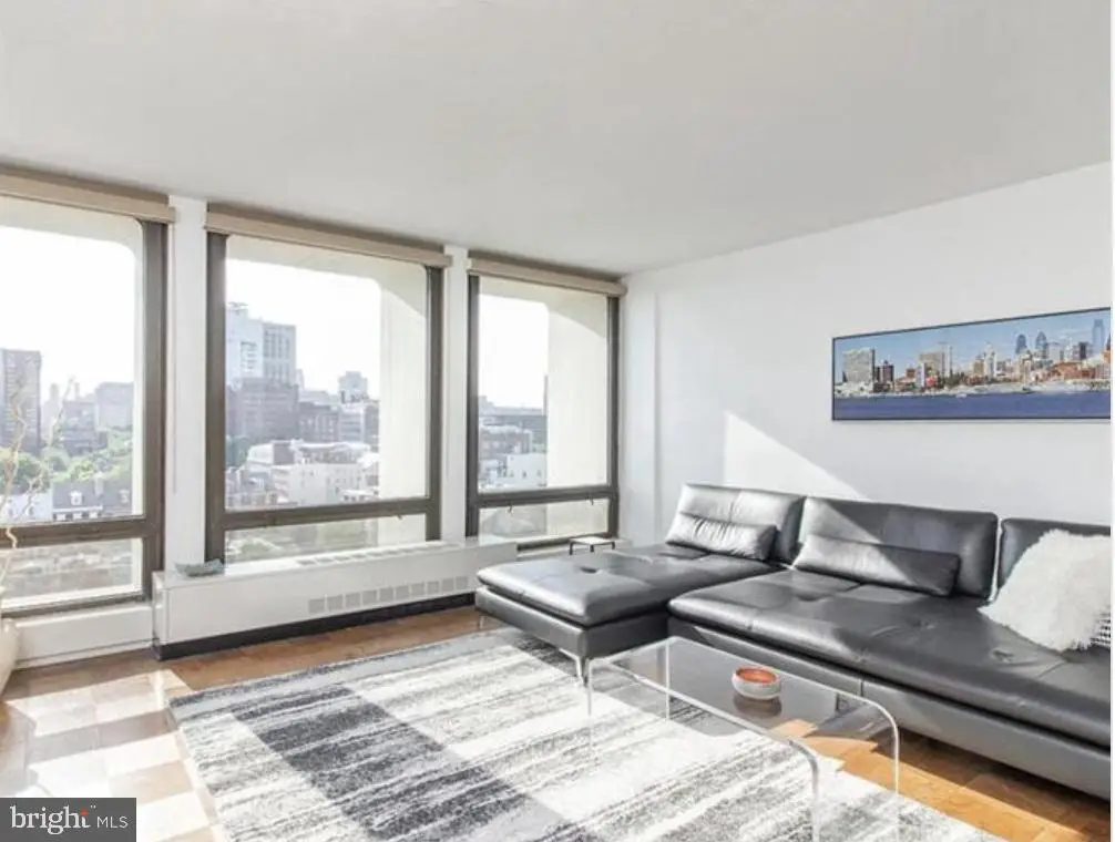 210 Locust St #10fw, Philadelphia, PA 19106 - Image #1