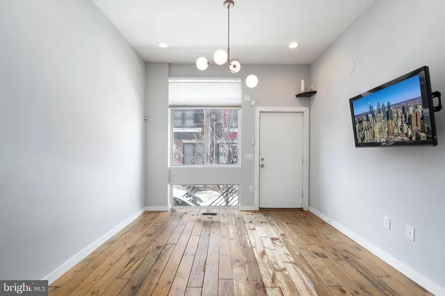 2017 E Hazzard St, Philadelphia, PA 19125 - #3