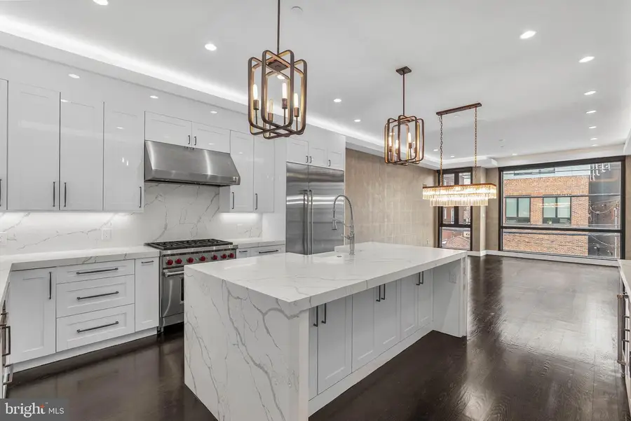 722 N 3rd St, Philadelphia, PA 19123 - #2