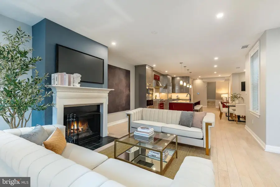 908-10 Spruce St #10, Philadelphia, PA 19107 - #3