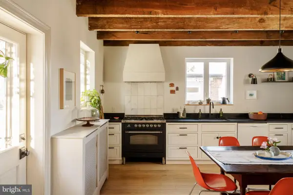 8139 Shawnee St, PHILADELPHIA, PA 19118