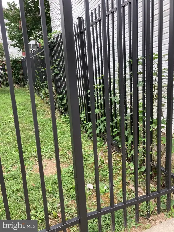 1307 S 32nd St, PHILADELPHIA, PA 19146