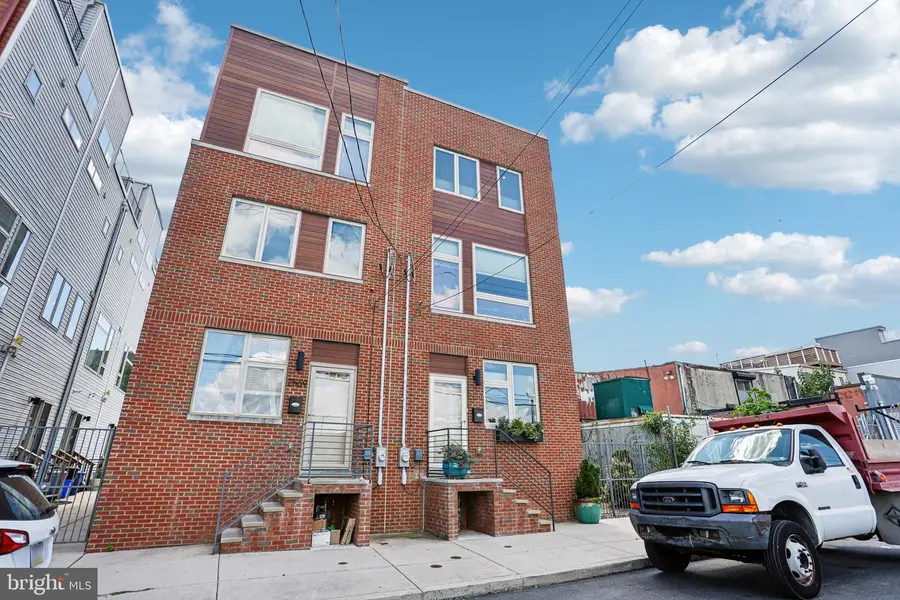 2567 E Thompson St, Philadelphia, PA 19125 - #2