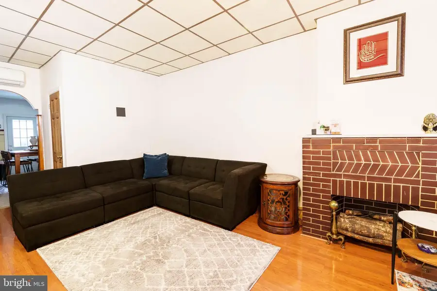 918 Daly St, Philadelphia, PA 19148 - #3