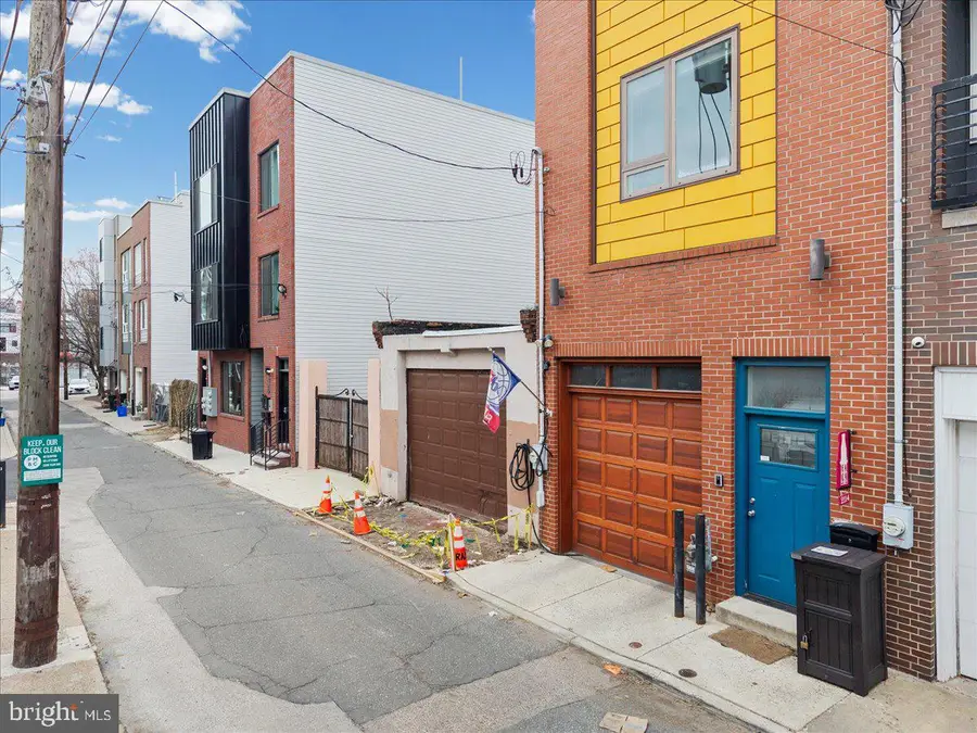 2114 Berges St, Philadelphia, PA 19125 - #3