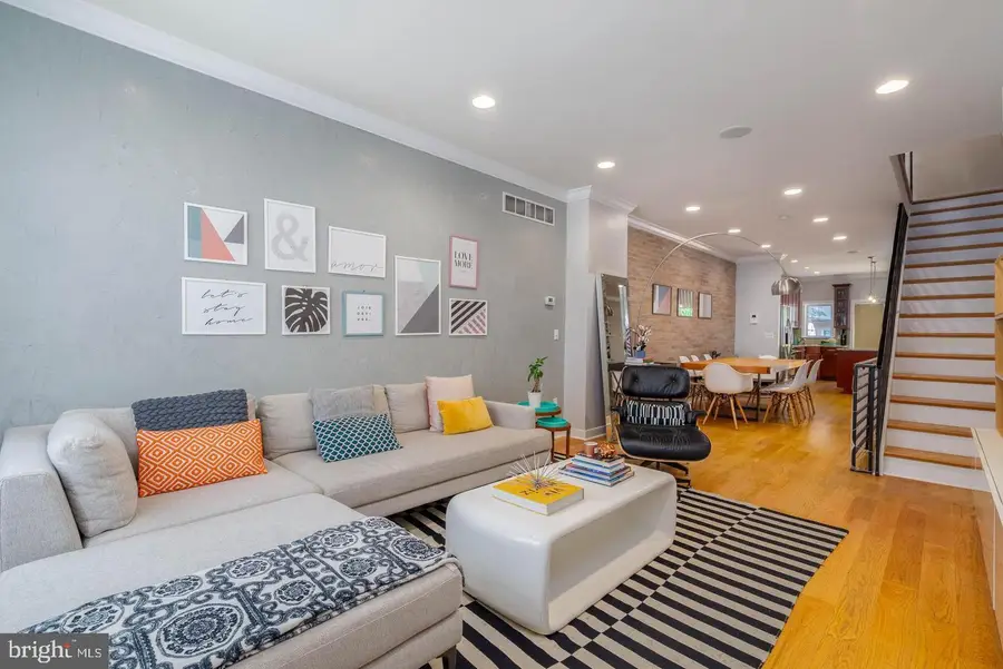 2447 Montrose St, Philadelphia, PA 19146 - #3