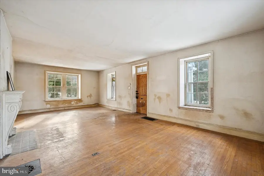 264 W Washington Ln, Philadelphia, PA 19144 - #3