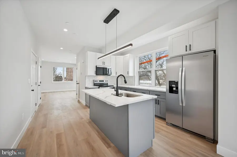 214 W Cumberland St, Philadelphia, PA 19133 - #3