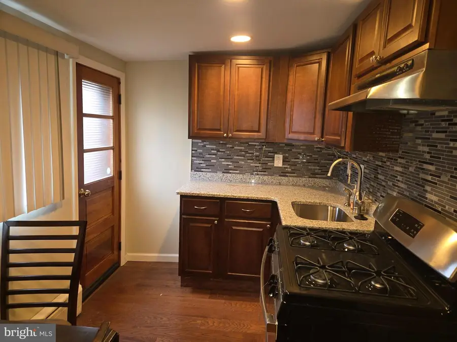 2520 Edgemont St, Philadelphia, PA 19125 - #3