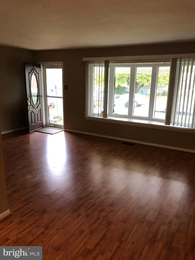 8550 Tolbut St, Philadelphia, PA 19152 - #3