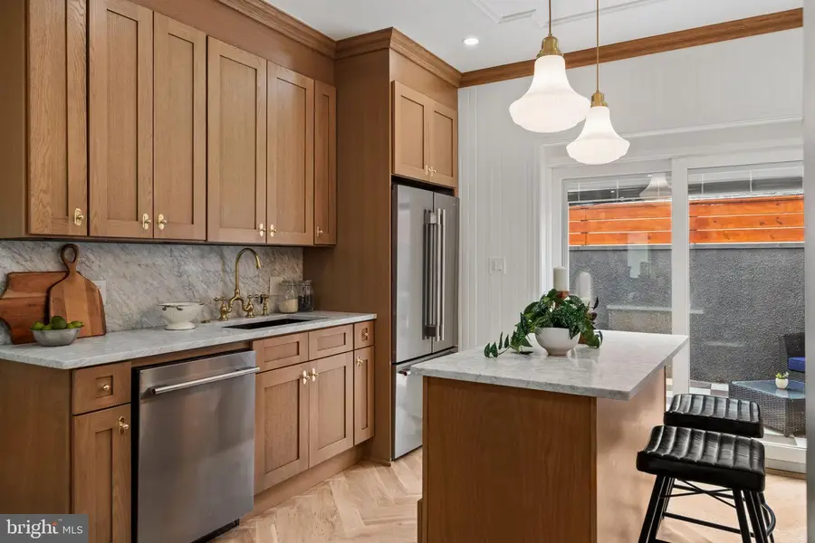 914 Fernon St, Philadelphia, PA 19148 - #3