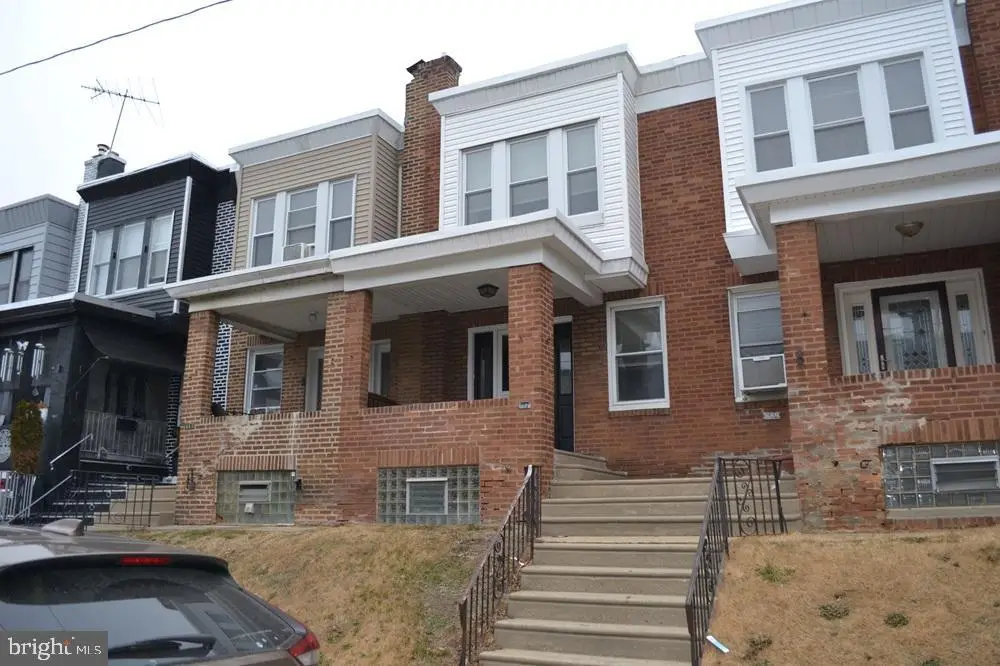 887 Anchor St, Philadelphia, PA 19124 - #1