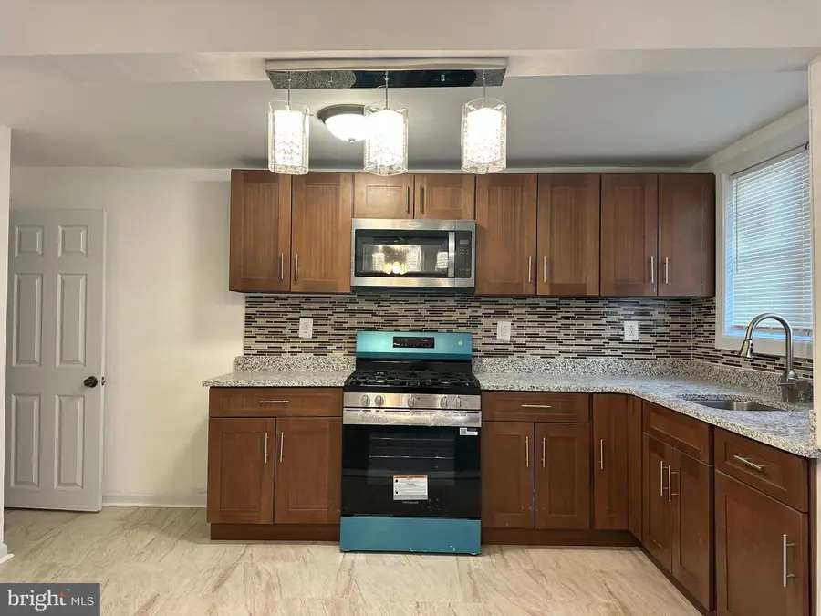 632 E Carver St, Philadelphia, PA 19120 - #3