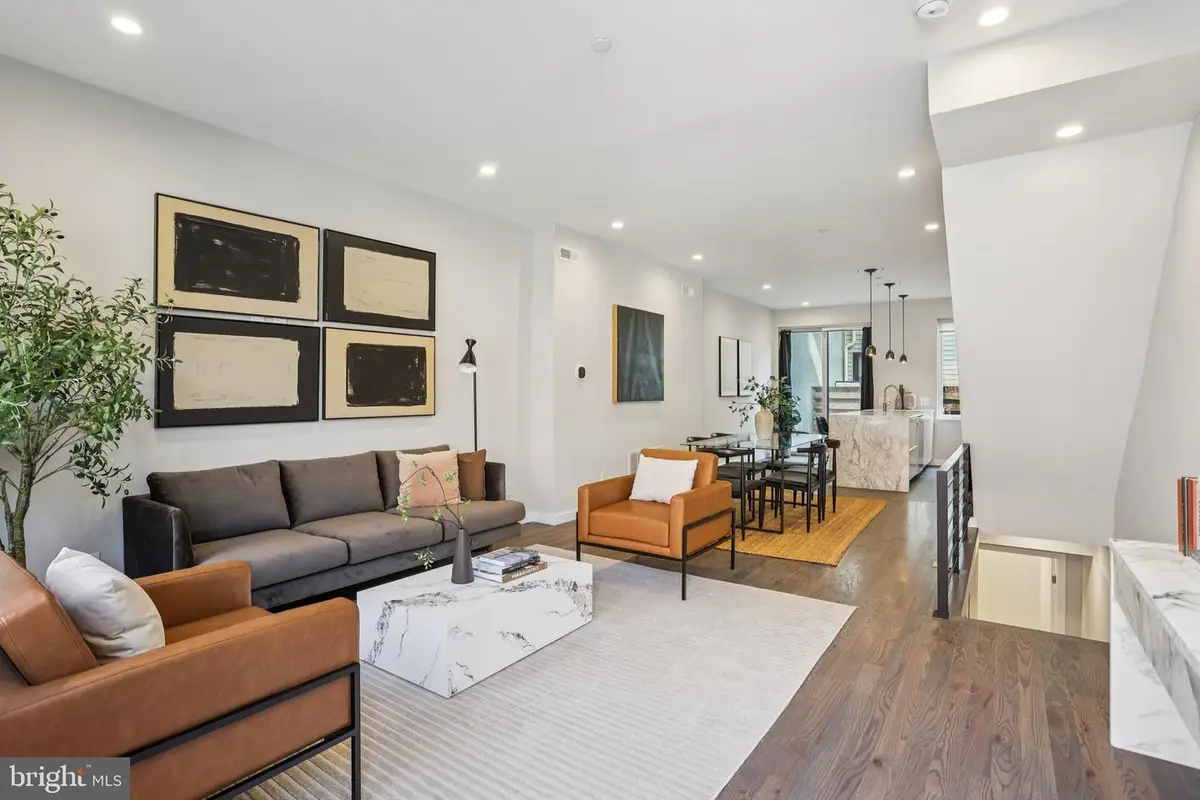 804 Fernon St, Philadelphia, PA 19148 - #1