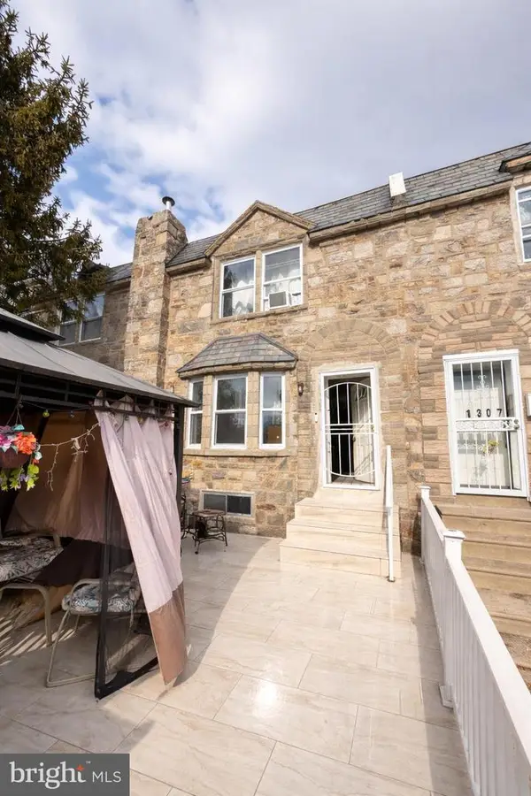 1305 Robbins St, PHILADELPHIA, PA 19111