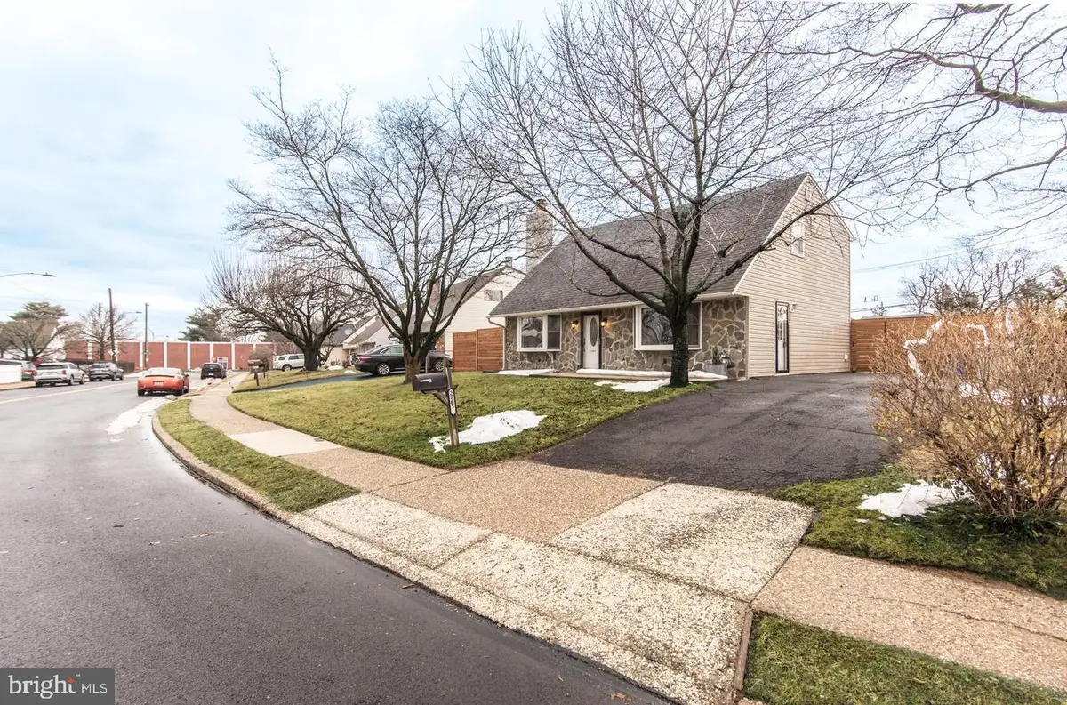 2865 Norcom Rd, Philadelphia, PA 19154 - #1