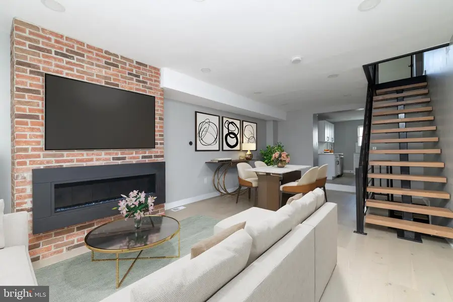 1725 W Thompson St, Philadelphia, PA 19121 - #2