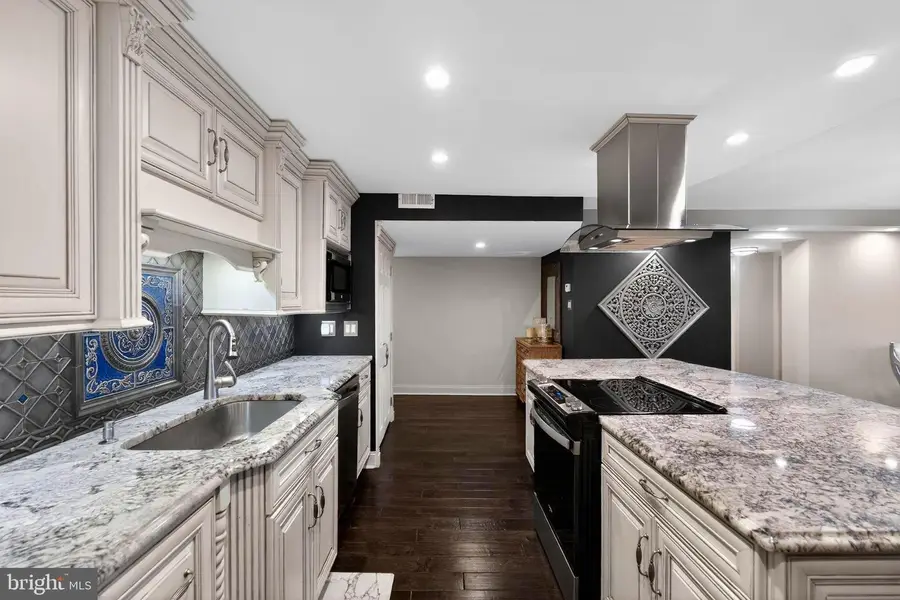 1420 Locust St #31i, Philadelphia, PA 19102 - #2