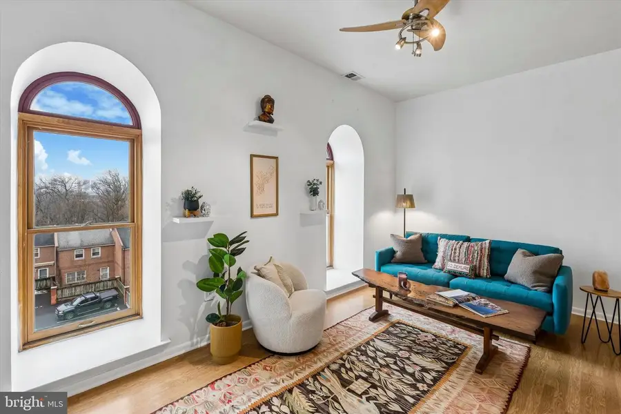 825 N 29th St #4g, Philadelphia, PA 19130 - #3