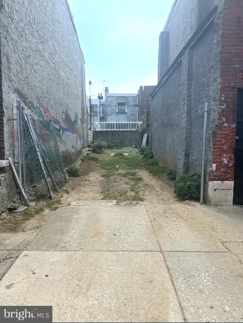 624 Mountain St, Philadelphia, PA 19148 - #1