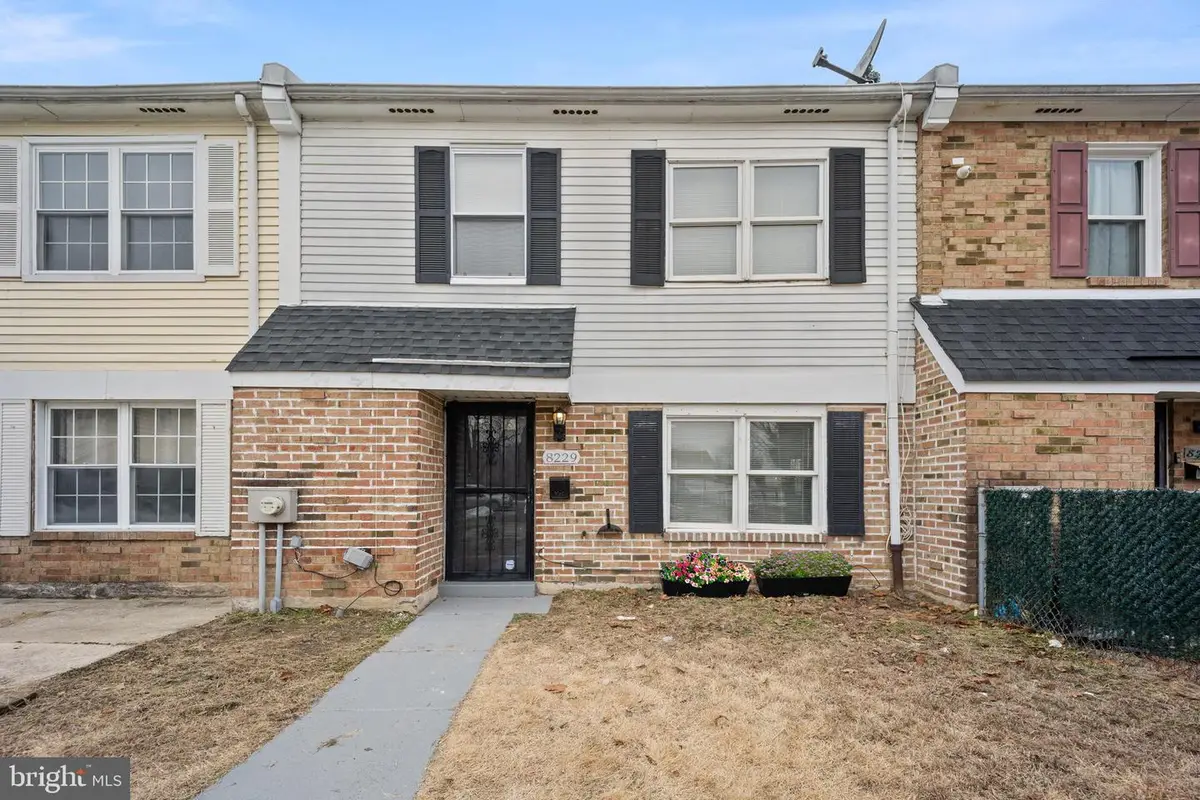 8229 Chelwynde Ave, Philadelphia, PA 19153 - #1