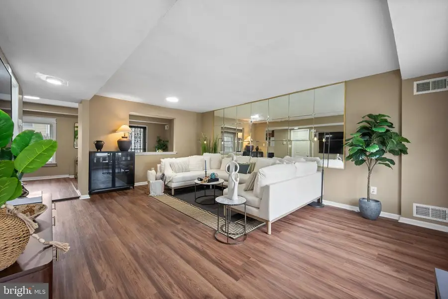 8229 Chelwynde Ave, Philadelphia, PA 19153 - #3