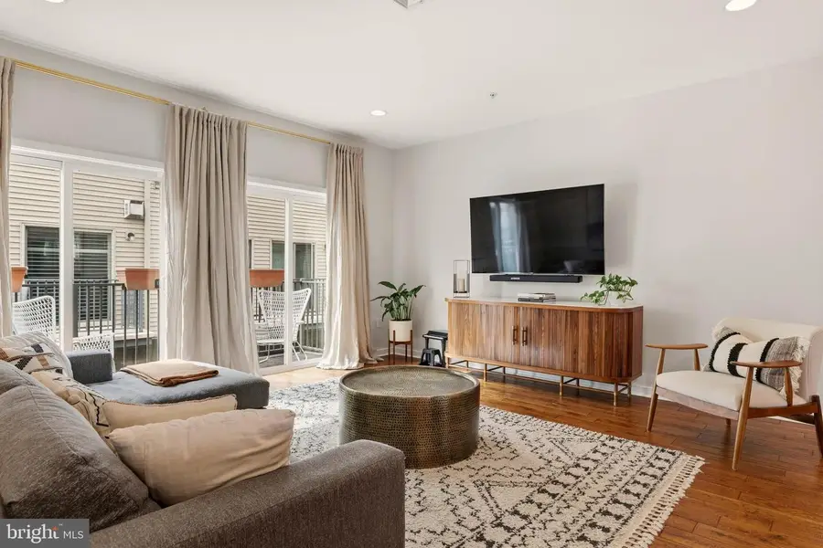 240 Pierce St, Philadelphia, PA 19148 - #3