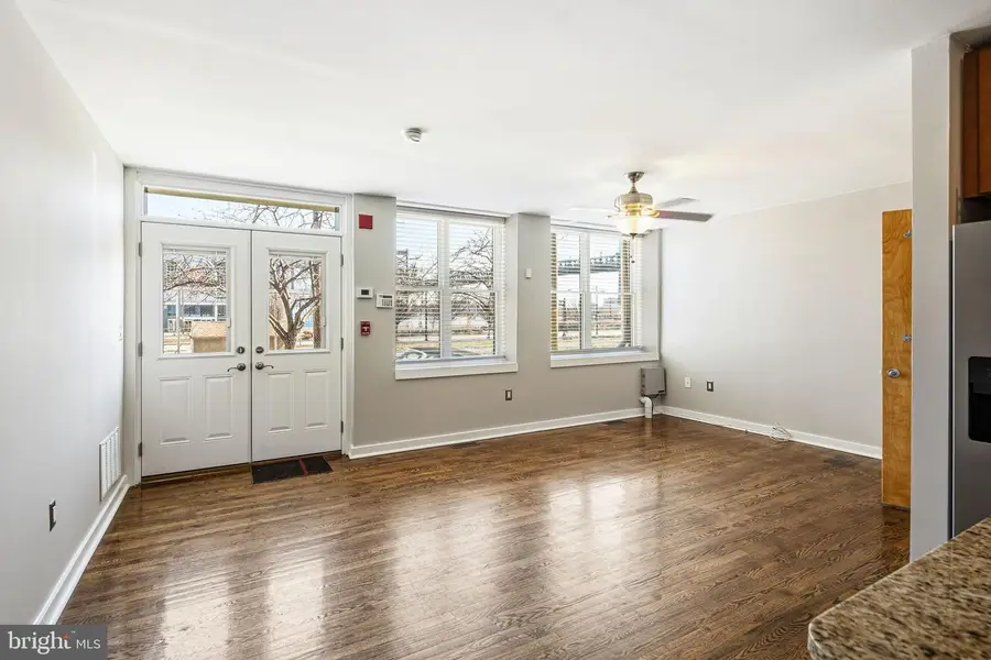 331 N Front St #1, Philadelphia, PA 19106 - #3