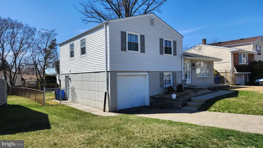 1112 Kent Ln, Philadelphia, PA 19115 - #2