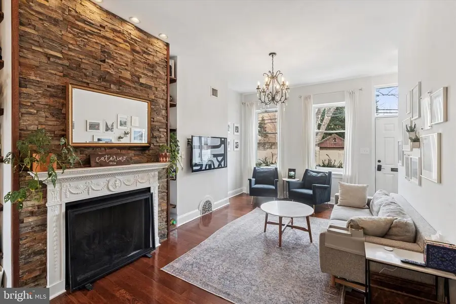 602 N 21st St, Philadelphia, PA 19130 - #2