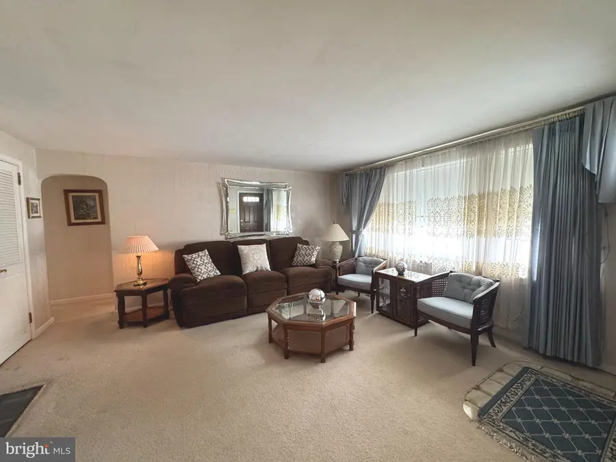 9505 Alton St, Philadelphia, PA 19115 - #3