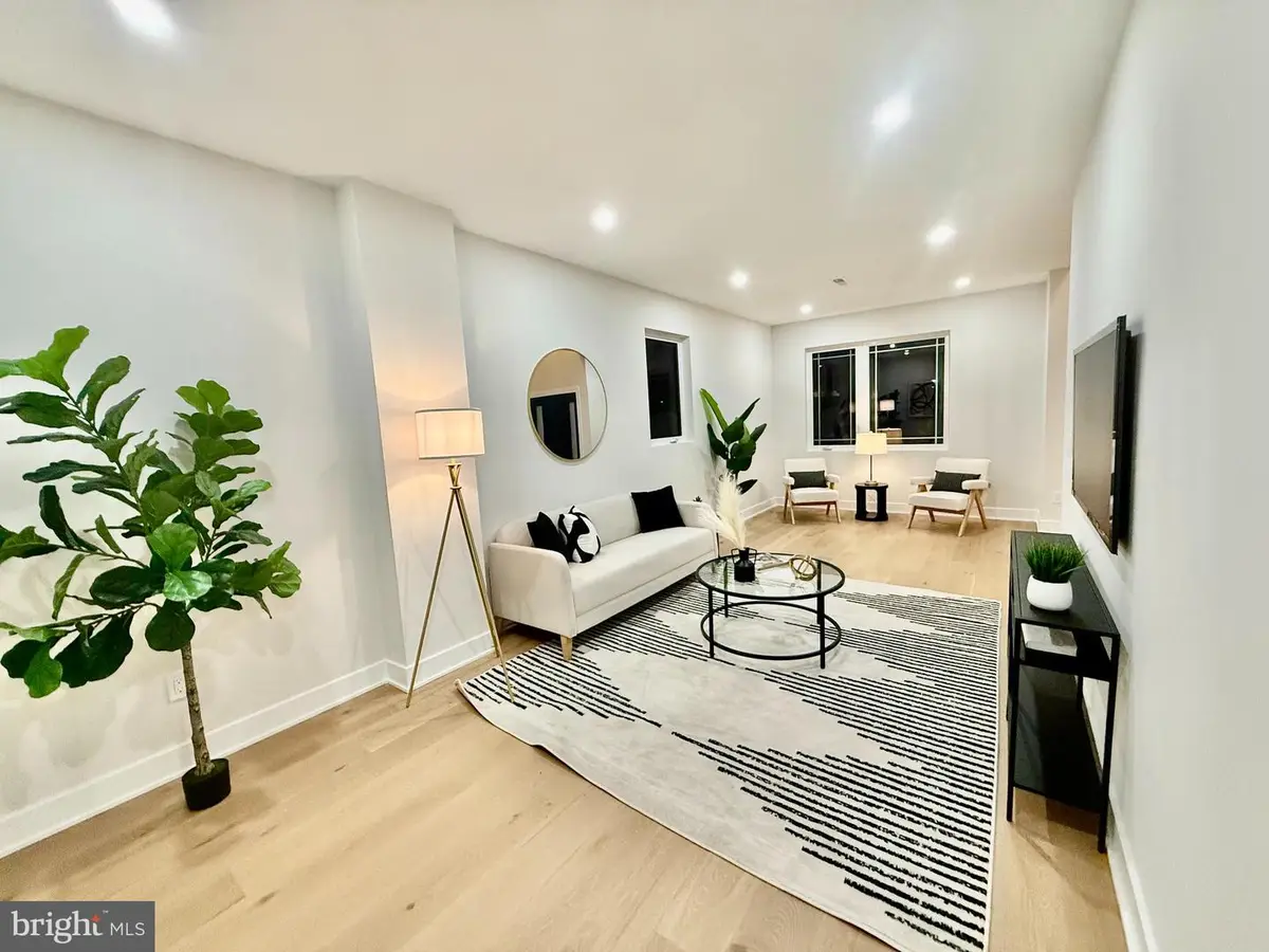 3215 Brookdale Rd, Philadelphia, PA 19114 - #1