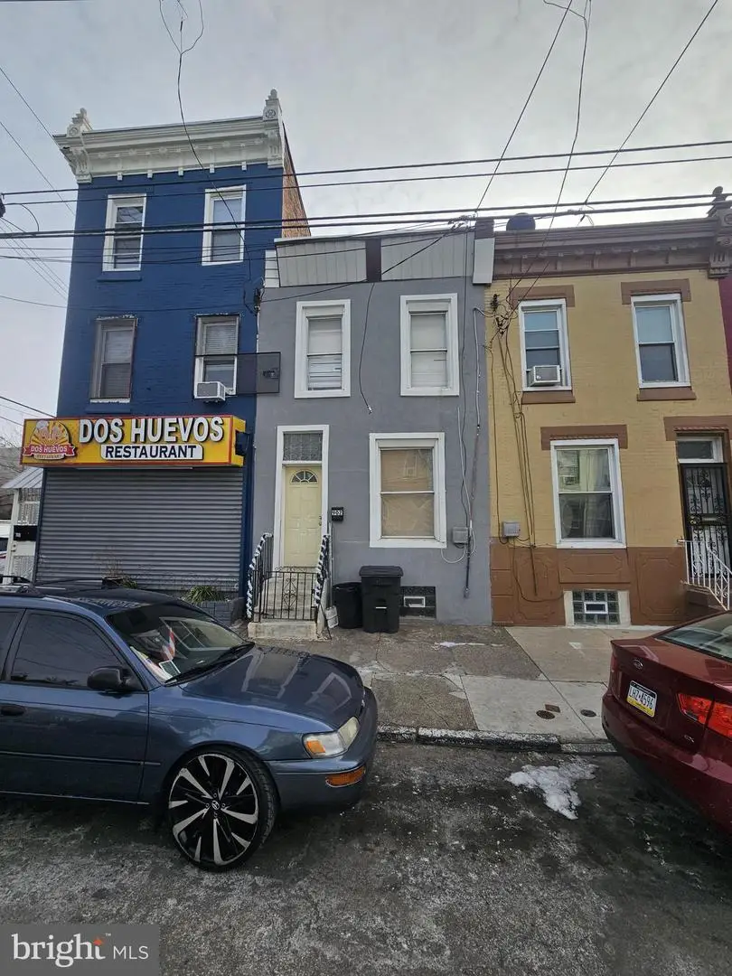 902 W Somerset St, Philadelphia, PA 19133 - #1