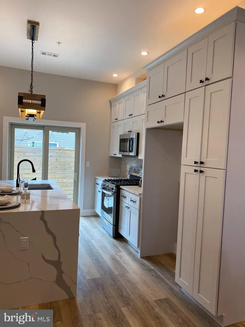 606 Hoffman St, Philadelphia, PA 19148 - #2