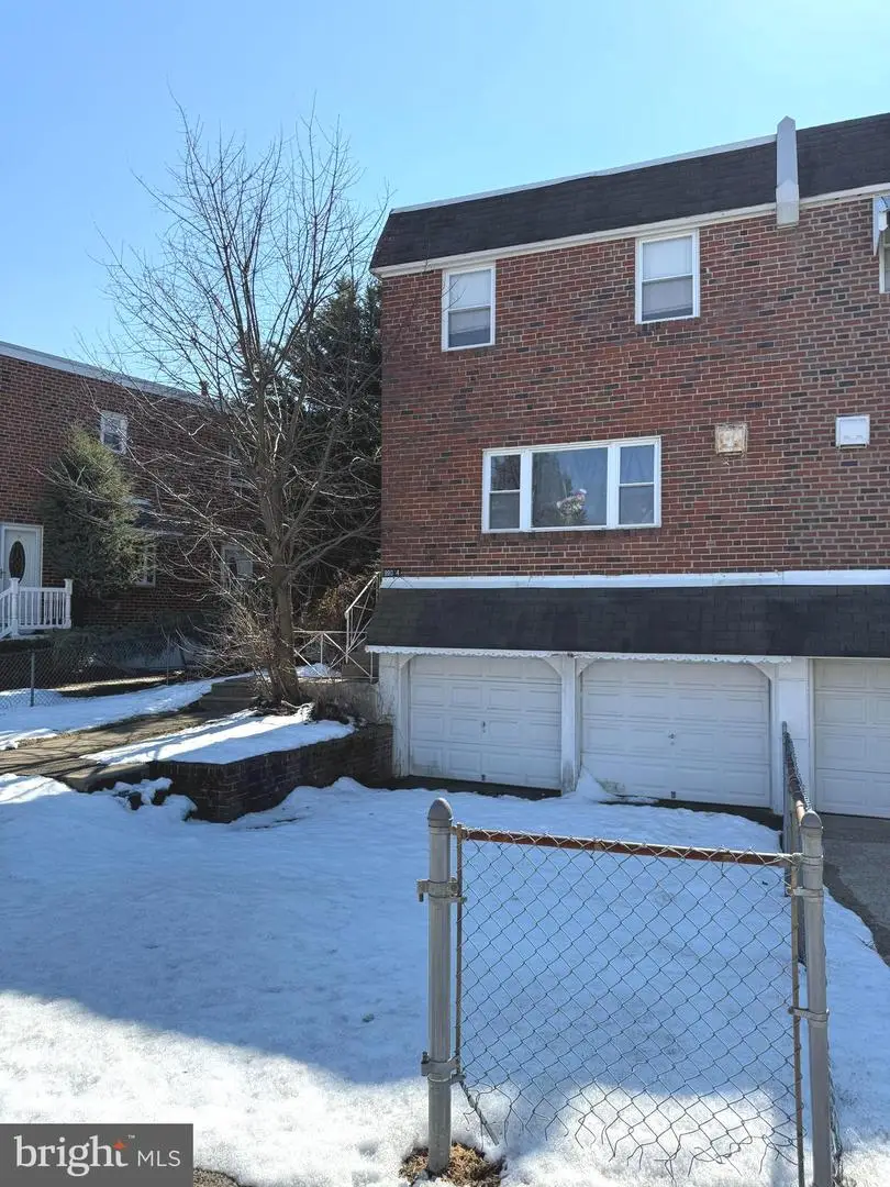 9904 S Canterbury Rd, Philadelphia, PA 19114 - #2