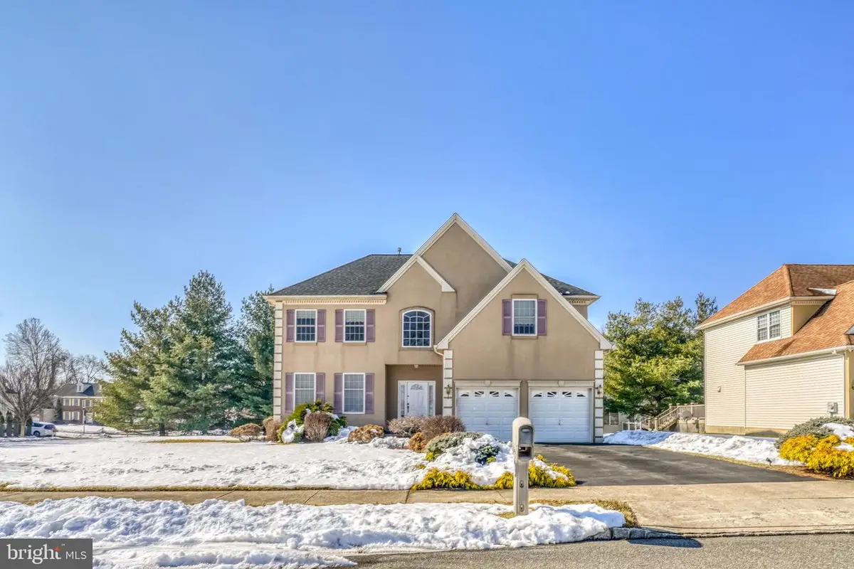 310 Par Dr, Philadelphia, PA 19115 - #1