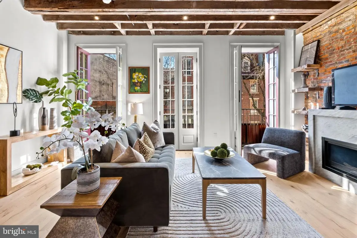 151 N 3rd St #2, Philadelphia, PA 19106 - #1