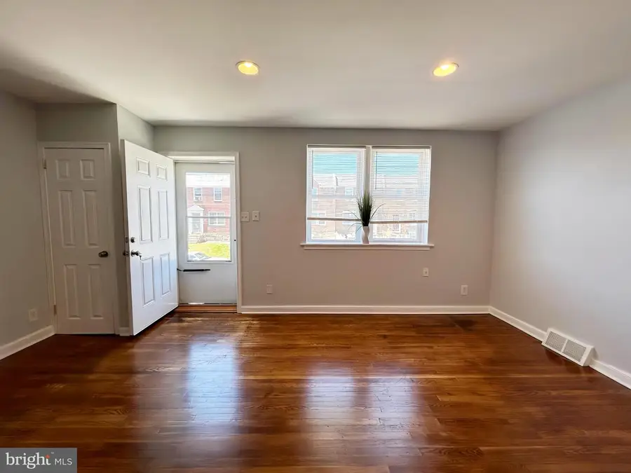 6709 Sylvester St, Philadelphia, PA 19149 - #3