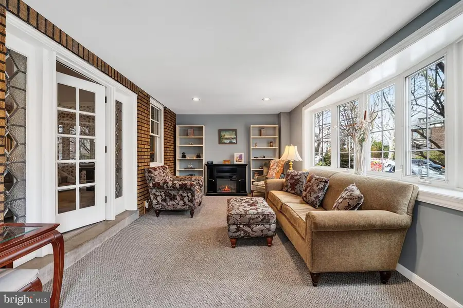 990 E Godfrey Ave, Philadelphia, PA 19124 - #3