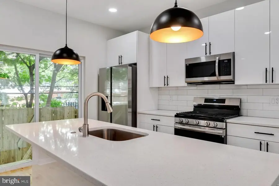 1320 S 31st St, Philadelphia, PA 19146 - #3