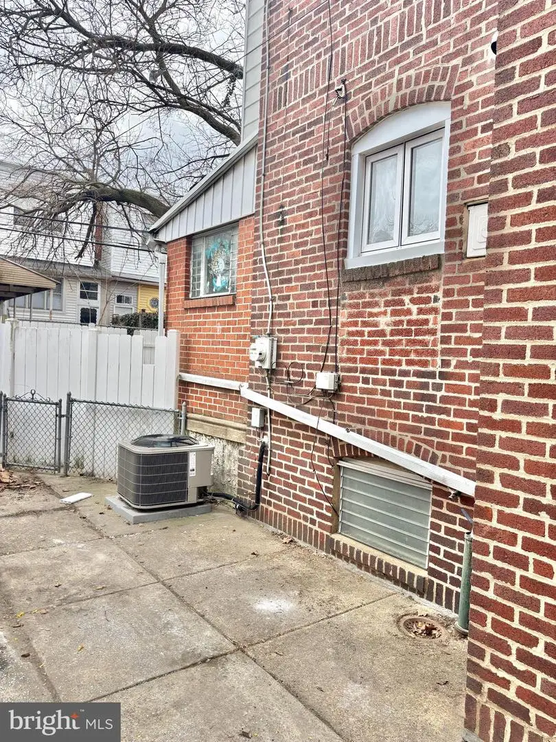 7013 Cottage St, Philadelphia, PA 19135 - #2