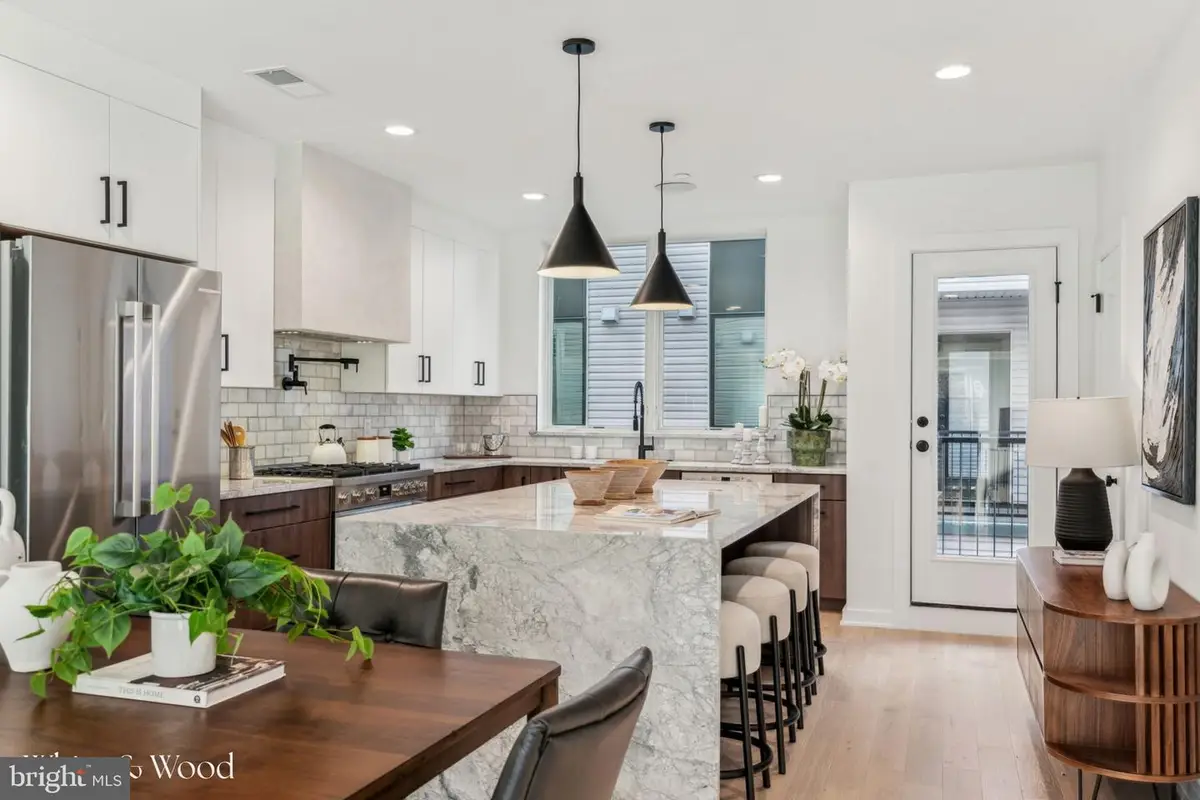 954 N 6th St, Philadelphia, PA 19123 - #1