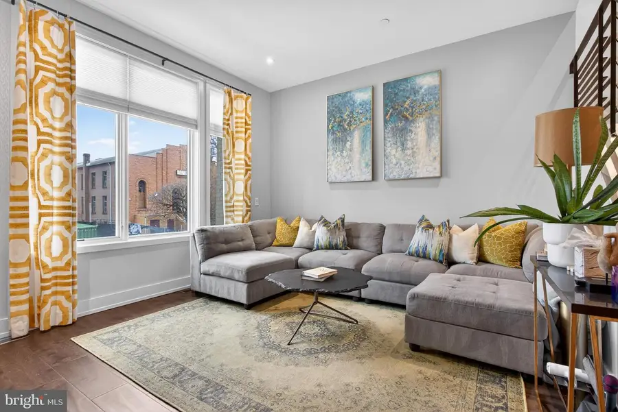 607 N 6th St, Philadelphia, PA 19123 - #2