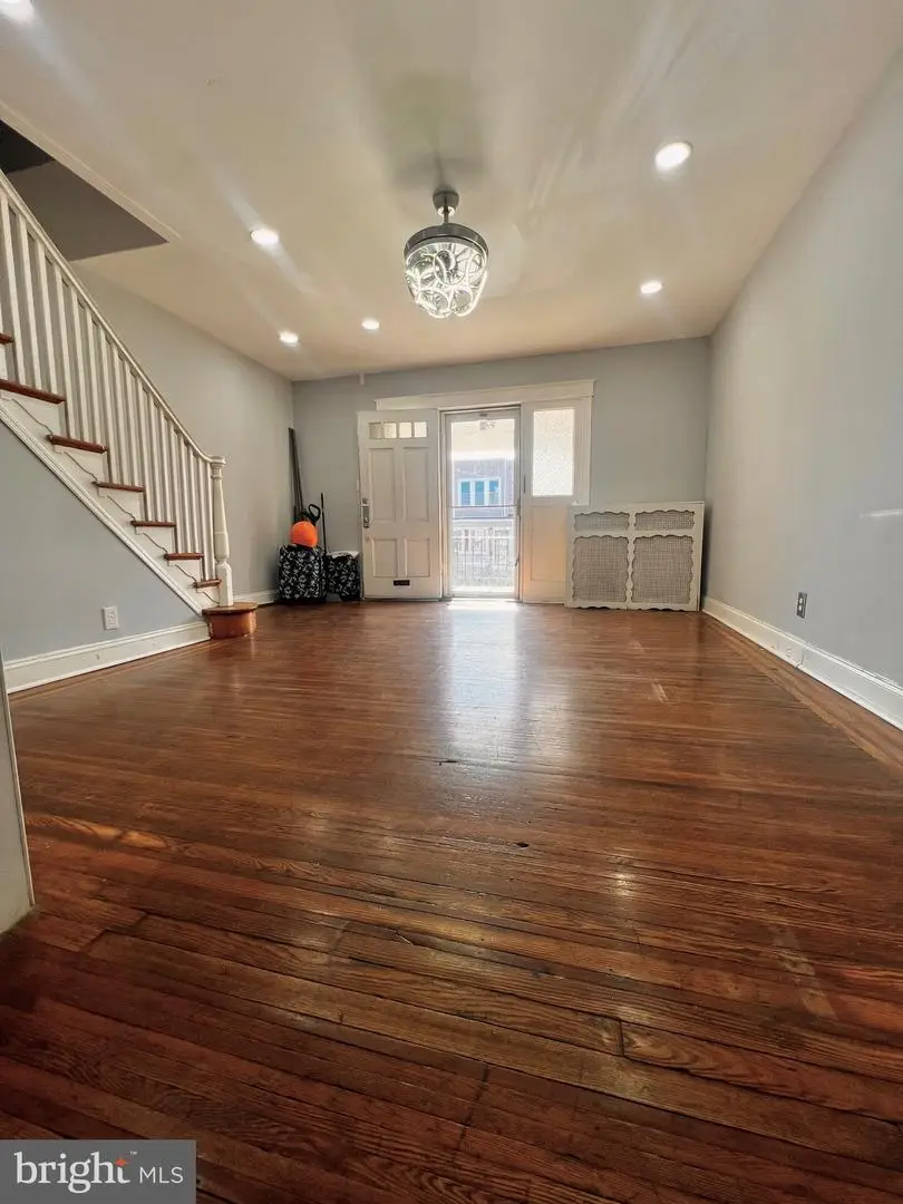 7321 Garman St, Philadelphia, PA 19153 - #3