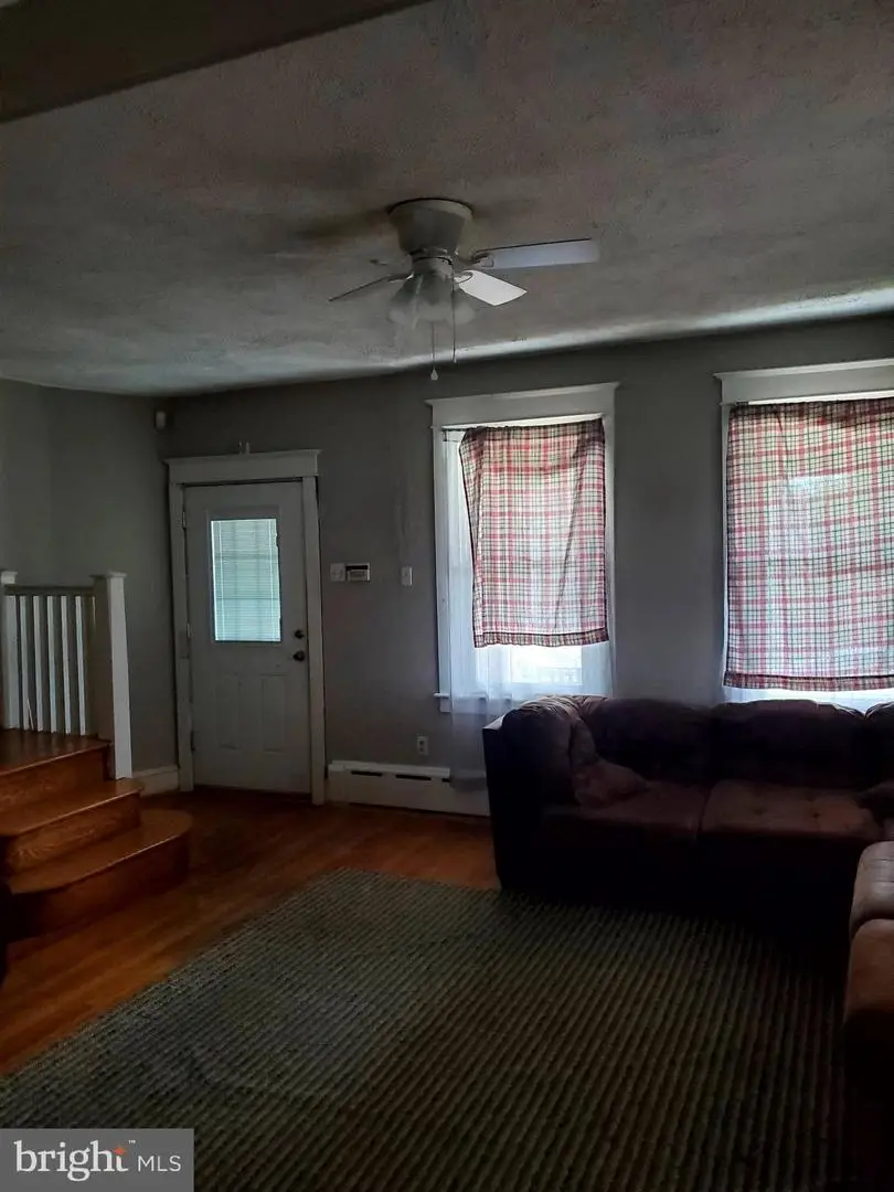 321 Dalton St, Philadelphia, PA 19111 - #3