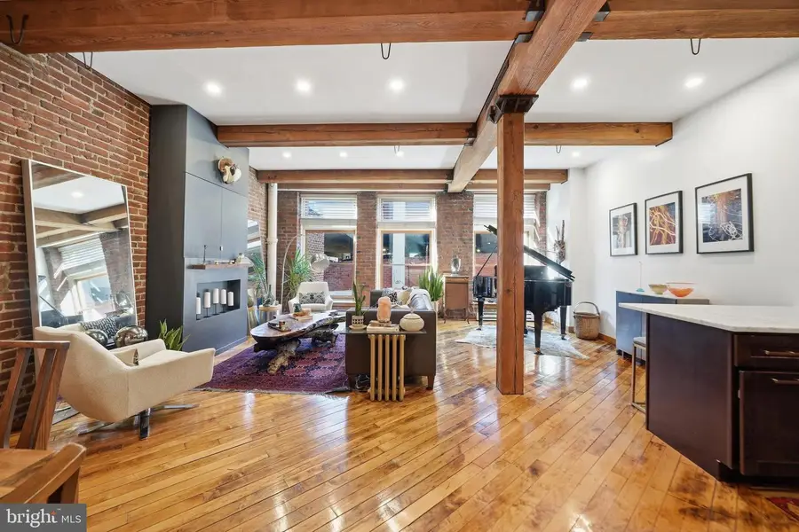 122-24 Chestnut St #402, Philadelphia, PA 19106 - #3