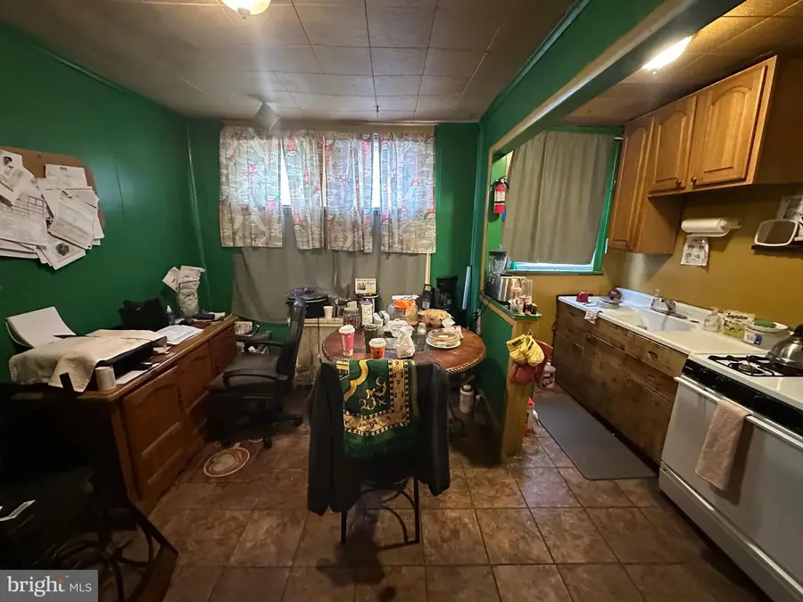 2113 Larue St, Philadelphia, PA 19124 - #3