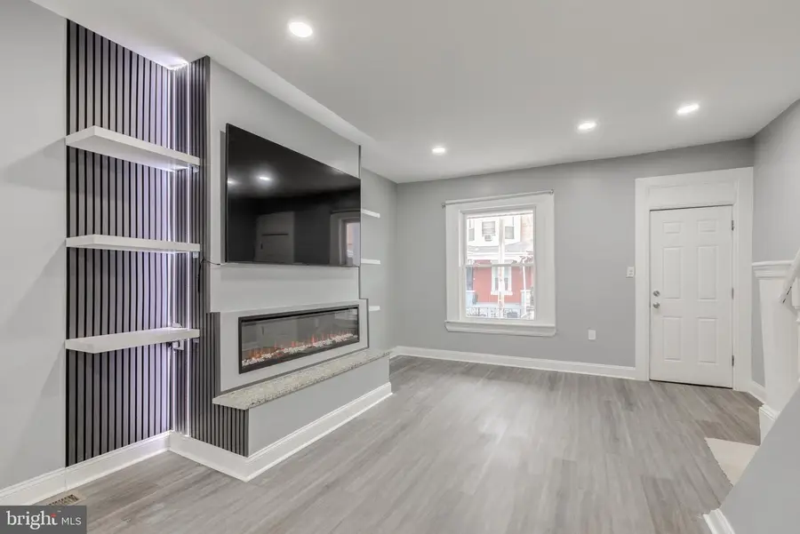 6142 Delancey St, Philadelphia, PA 19143 - #2